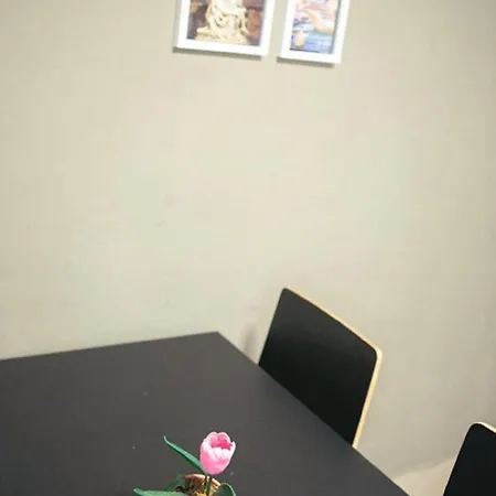 Vatican 9-11 Apartment *